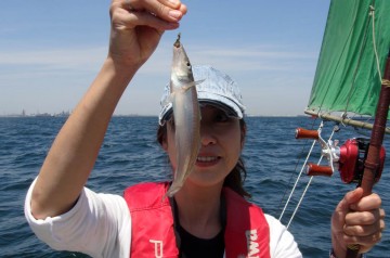 琴ちゃん・・・頑張ってお土産を釣ってます