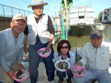 トップは40匹。吉川さんはマコガレイ、20cm位のホウボウも釣れた今日の釣果