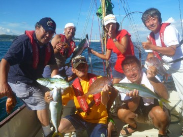 これだけ釣れると笑顔が違います・・・・