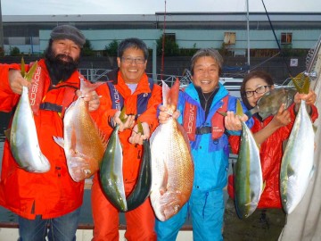 釣れたときは素晴らしい笑顔いっぱい！！！