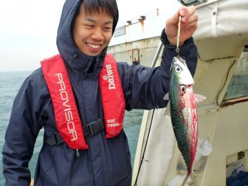 アクアラインの風の塔でサバをゲット・・・斉藤さん