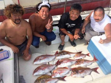 僚船の若手組・・・釣れてます！