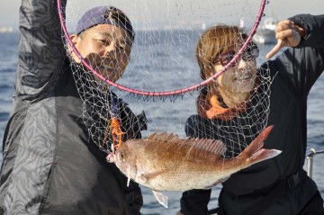 よっちゃん・・・観音灯台下５０mで1.7kg