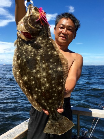 でかいヒラメが・・・2.33kg・・・66cm