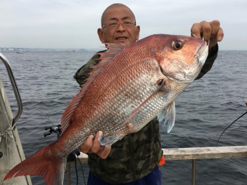 船長に今日一の3.14kgが・・・すいません！