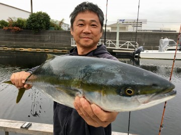 今年のワラサは元気があって力の勝負！