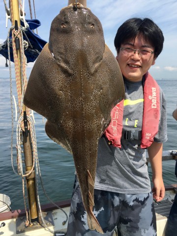 大物かと・・・3kg超えのカスザメは中田さん・・・！