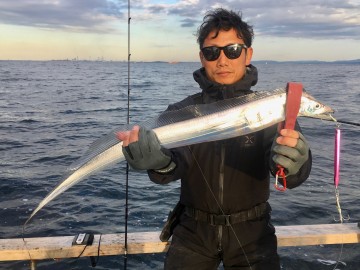 パターンを変え色々チャレンジしてヤット・・・渋い・・苦戦の井上さん！