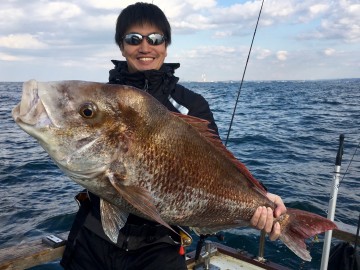 杉本さん・・・でかい・・・今年最大の7.09kg・・・！