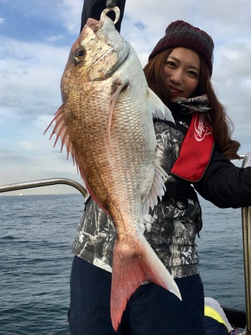 タイラバで初マダイ・・・2.11kg・・・おめでとう・・・！