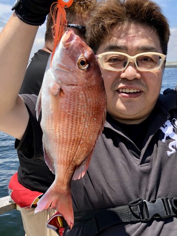 初めての船釣りタイラバ初は綺麗なピンクを・・・内藤さん・・！