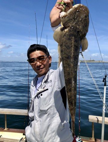 シメは良型のマゴチ・・・は川原さん・・！