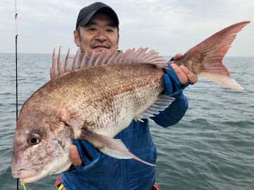 浜崎さん・・絶好調・・・2枚目は3.33kg・・・！