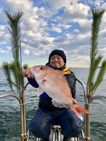 学くん・・・今年の初タイは1.79kg・・・！