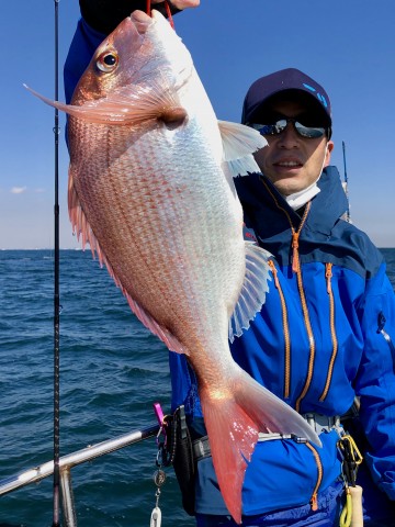 やったね・・・2.08kg・・・綺麗なピンク・・・！