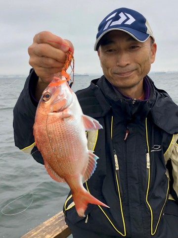 IMG_3308 大きくなってと・・愛おしく放流・・・飯尾さん・・!