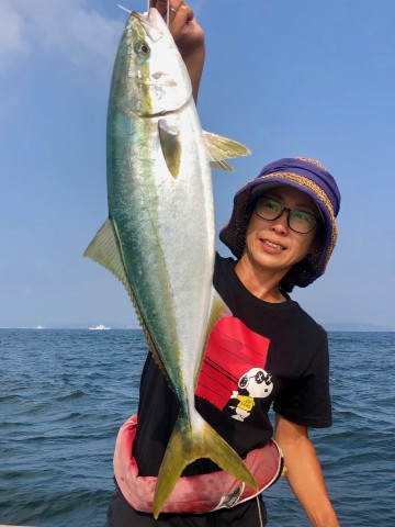 ワラサ・・3.03kg・・・！