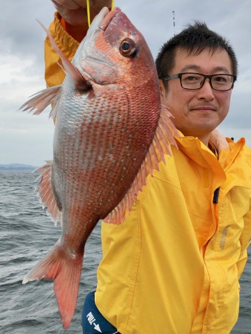 出遅れた笠原さん・・・800g・・・綺麗なピンクです・・・！