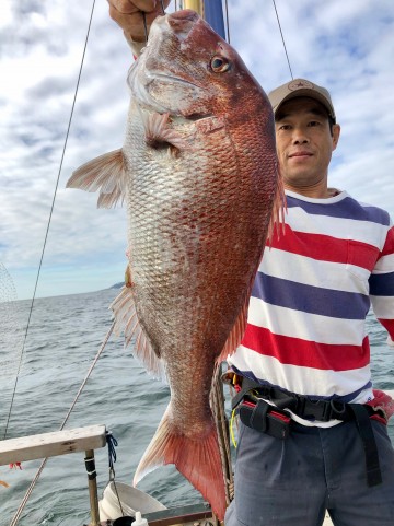 キマシタ・・・ケー太君・・やったね・・・3.82kg・・・デカイ・・！