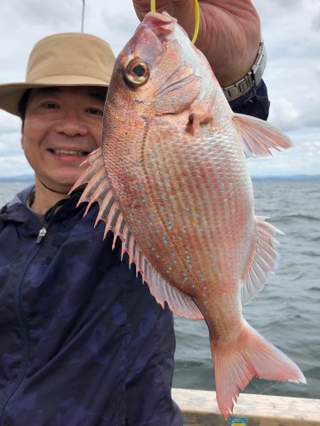 最後の流しでも綺麗なピンクは・・・塩焼きサイズ・・・！