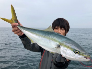 カズヤくん・・・2.9kgのイナワラ・・・かなり太ってます・・！