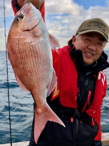 アタルも針に乗らず苦戦の金子さん・・・やっと来ました・・！