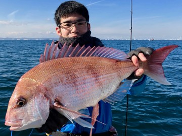 嶋田さん・・・初タイラバで2.43kg・・・おめでとう・・・！